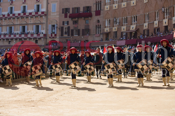 Corteo Storico 2 Luglio 2016, foto di Gianfranco Bernardo. La foto può essere acquistata direttamente da qui oppure contattando BHStudio allo 0577930212 - 3406954532 o via email info@bhstudio.it