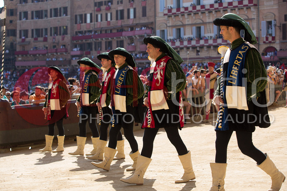Corteo Storico 2 Luglio 2016, foto di Gianfranco Bernardo. La foto può essere acquistata direttamente da qui oppure contattando BHStudio allo 0577930212 - 3406954532 o via email info@bhstudio.it